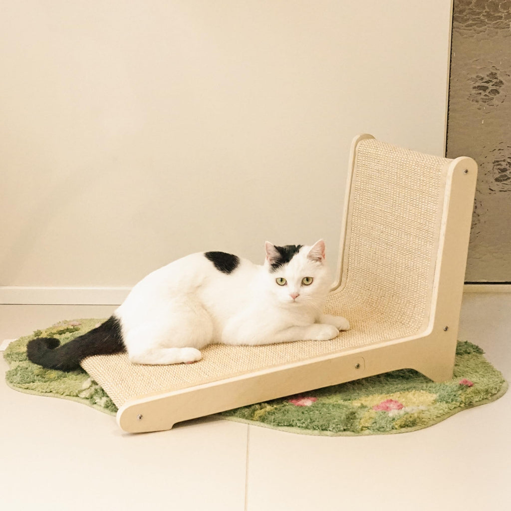 PETKARAY 105° Sisal Cat Scratcher